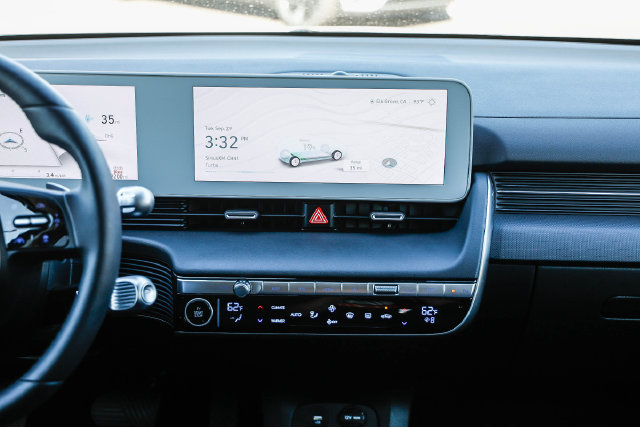 Certified 2024 Hyundai Ioniq 5 SEL RWD image 13