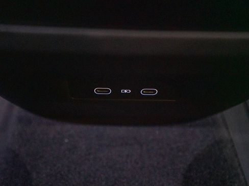 New 2024 Porsche Macan 4 Electric image 34