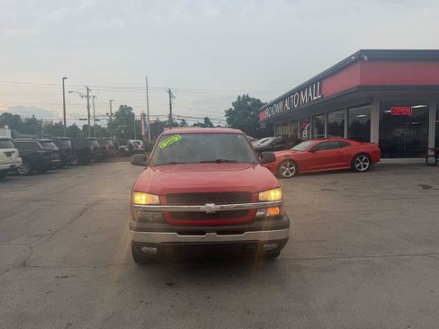 Used 2004 Chevrolet Avalanche 2WD image 8