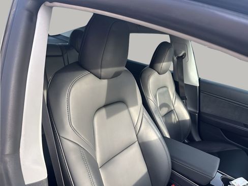 Used 2020 Tesla Model 3 Performance image 13