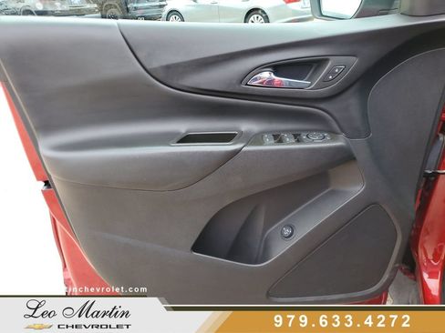 Used 2023 Chevrolet Equinox LT FWD image 17