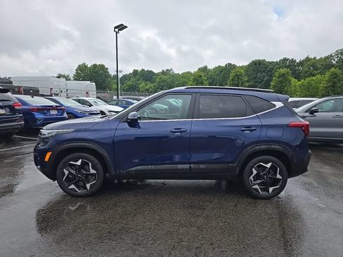 Used 2025 Kia Seltos EX w/ EX Sunroof Package AWD/4WD image 4