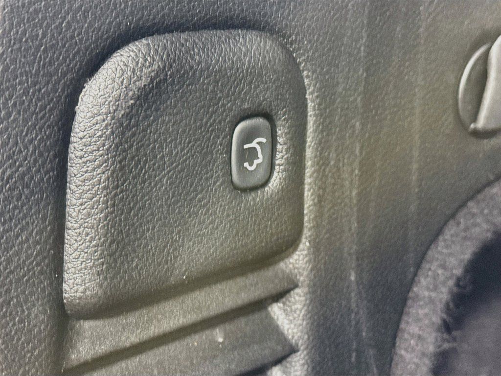 Used 2014 Jeep Grand Cherokee Summit AWD/4WD image 32