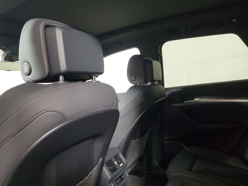 Used 2025 Audi Q5 2.0T Premium image 14