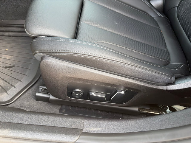 Used 2025 BMW M340i xDrive w/ Premium Package AWD/4WD image 20