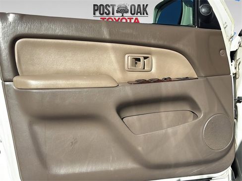 Used 2002 Toyota 4Runner Limited image 18