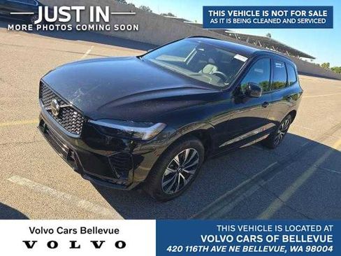 Used 2025 Volvo XC60 B5 Core image 1