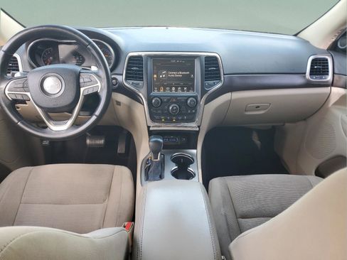 Used 2017 Jeep Grand Cherokee Laredo w/ Quick Order Package 23E image 11