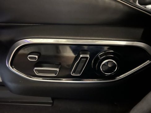 Used 2021 Jeep Grand Cherokee L Summit image 16