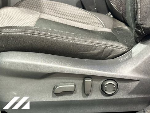 Used 2025 Subaru Outback Premium AWD/4WD image 20