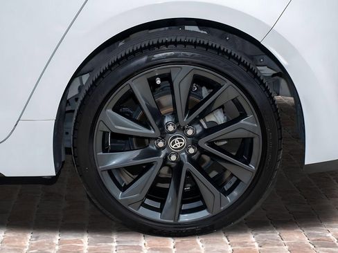 Used 2024 Toyota Corolla SE FWD image 38