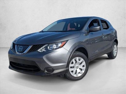 Used 2018 Nissan Rogue Sport S FWD image 1