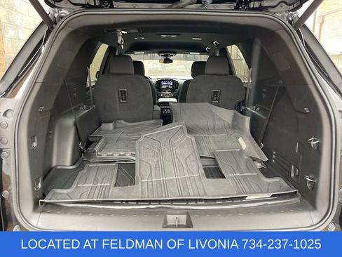 Certified 2023 Chevrolet Traverse LT image 24