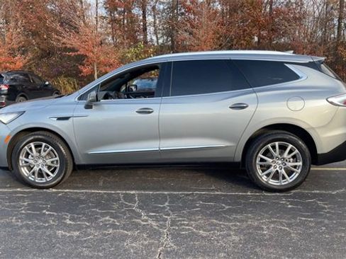 Certified 2023 Buick Enclave Essence w/ Experience Buick Package image 5
