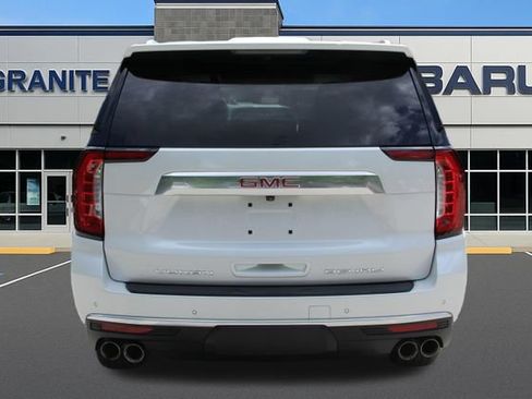 Used 2023 GMC Yukon XL Denali AWD/4WD image 9