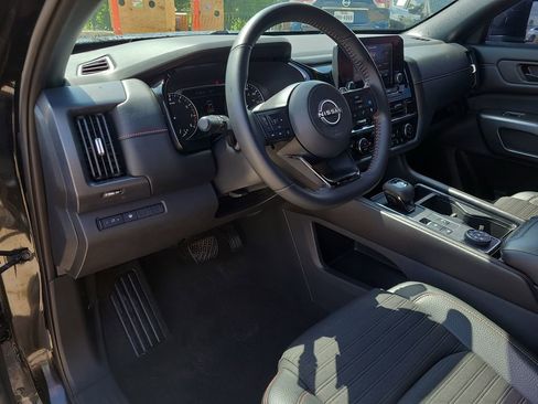 Certified 2024 Nissan Pathfinder Rock Creek image 18