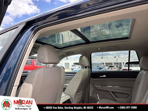 Used 2023 Volkswagen Atlas SEL R-Line AWD/4WD image 18