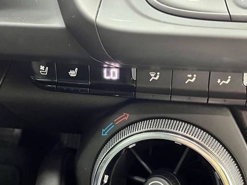 Used 2018 Chevrolet Camaro SS RWD image 5