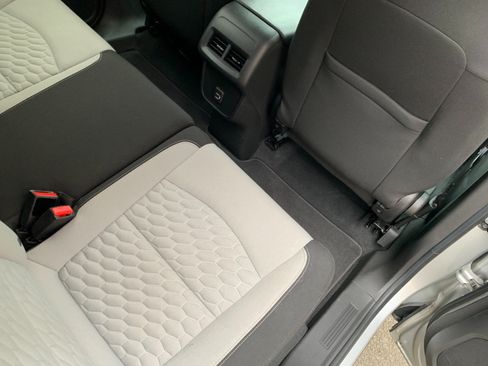 Used 2019 Chevrolet Equinox LS w/ LS Convenience Package AWD/4WD image 34