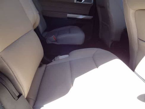 Used 2023 Ford Explorer XLT w/ Equipment Group 202A image 20