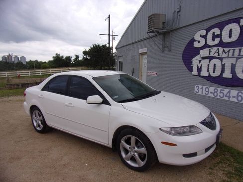 Used 2005 MAZDA MAZDA6 i w/ Convenience Pkg FWD image 1