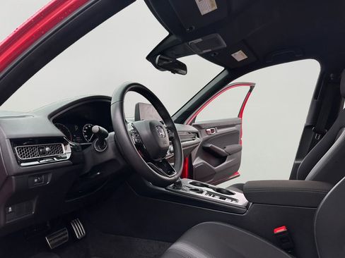 Certified 2025 Honda Civic Sport image 9