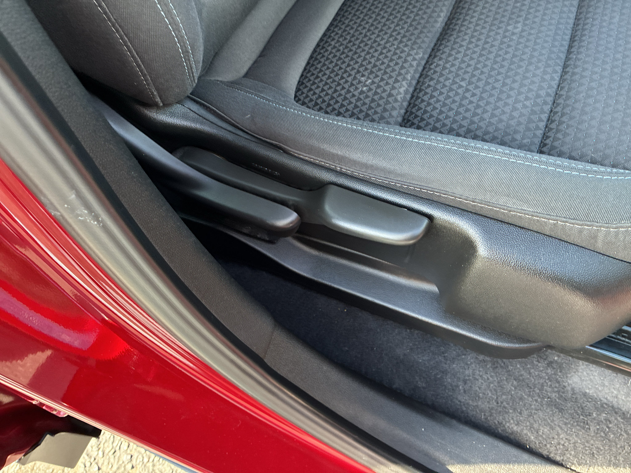 Used 2022 Chevrolet Bolt EUV LT FWD image 46