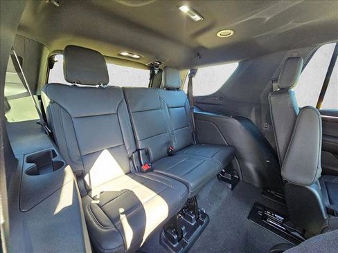 Used 2025 Chevrolet Tahoe LT w/ Comfort Package image 17