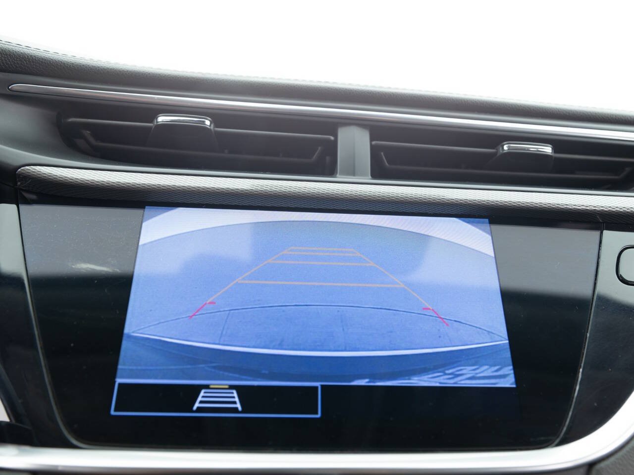 Used 2020 Buick Encore GX Essence FWD image 32