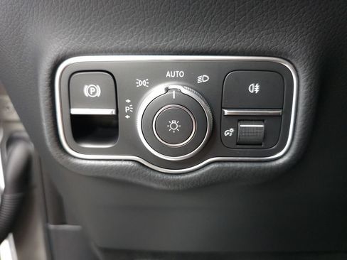 Certified 2025 Mercedes-Benz G 580 w/ Manufactur Interior Package image 10