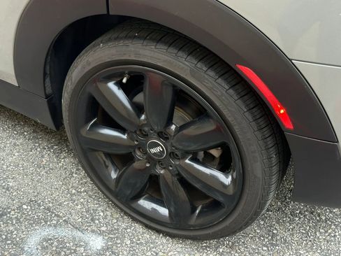 Used 2017 MINI Cooper Clubman S FWD image 16