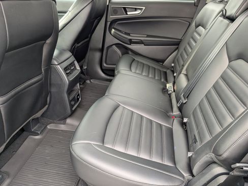 Used 2021 Ford Edge SEL w/ Convenience Package image 14