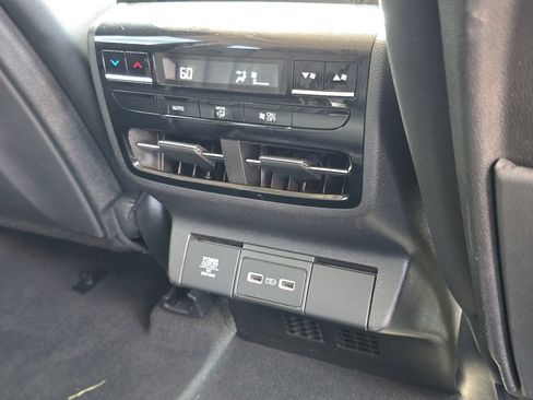 Used 2022 Acura MDX FWD image 29