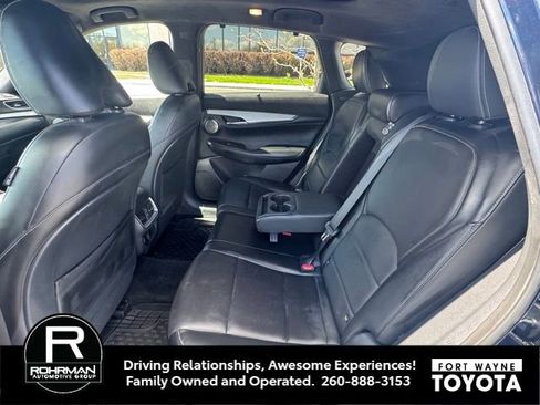 Used 2019 INFINITI QX50 Essential w/ Sensory Package image 10