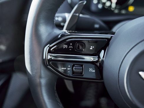 Used 2025 Aston Martin DBX 707 image 58