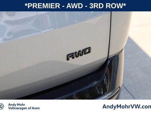 Used 2023 Chevrolet Traverse Premier w/ Redline Edition AWD/4WD image 8