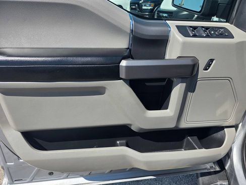 Used 2020 Ford F150 XLT AWD/4WD image 12
