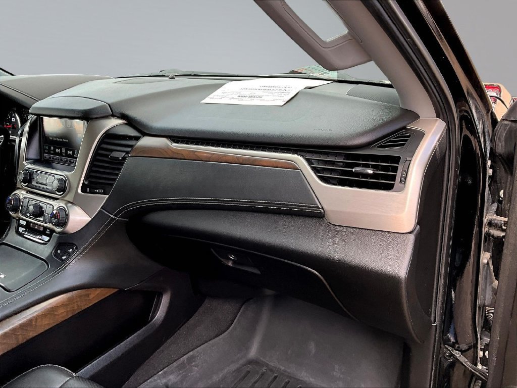Used 2019 GMC Yukon Denali w/ Denali Ultimate Black Edition AWD/4WD image 29