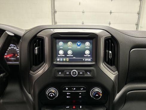 Used 2019 Chevrolet Silverado 1500 Custom w/ Custom Value Package image 28