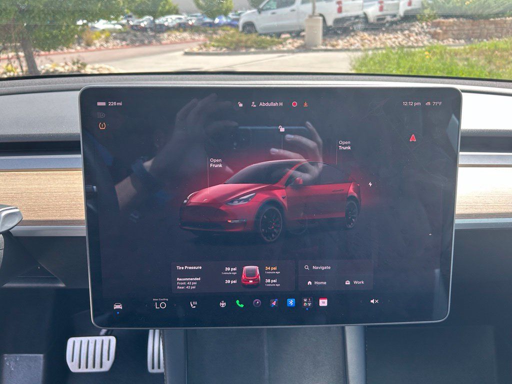 Used 2022 Tesla Model Y Performance AWD/4WD image 15