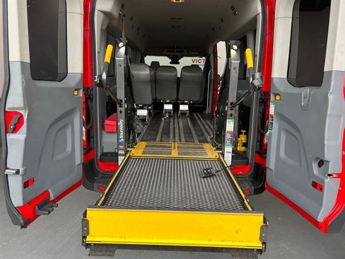 Used 2016 Ford Transit 350 XL image 25