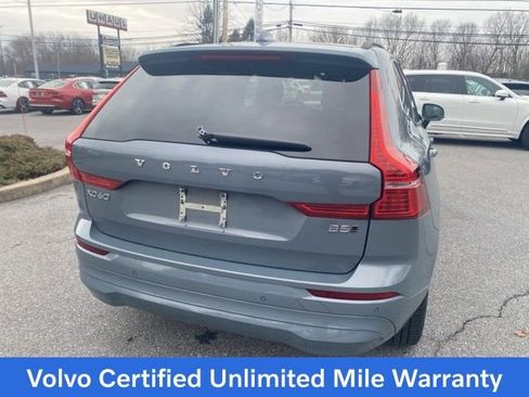 Used 2022 Volvo XC60 B5 Momentum w/ Climate Package image 5