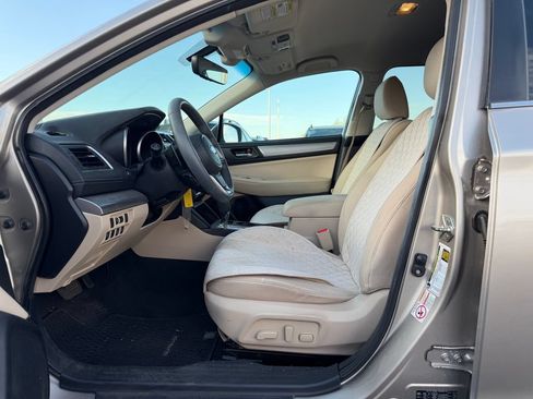 Used 2019 Subaru Outback 2.5i Premium AWD/4WD image 5