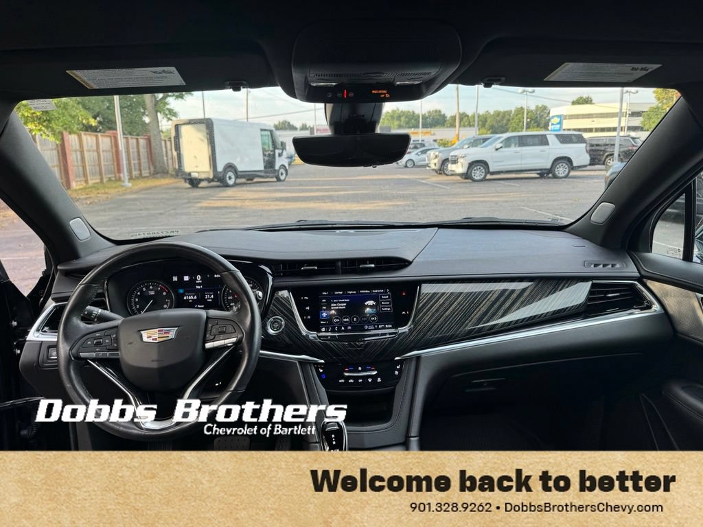 Used 2024 Cadillac XT6 Premium Luxury w/ Technology Package AWD/4WD image 13
