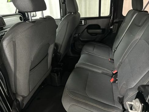 Used 2024 Jeep Wrangler Unlimited Sport AWD/4WD image 15