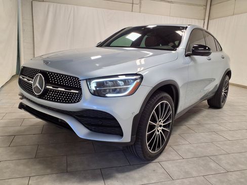 Used 2021 Mercedes-Benz GLC 300 4MATIC Coupe image 3