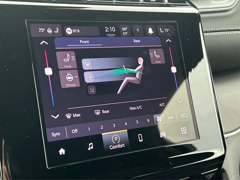 New 2025 Jeep Grand Cherokee L Altitude image 32