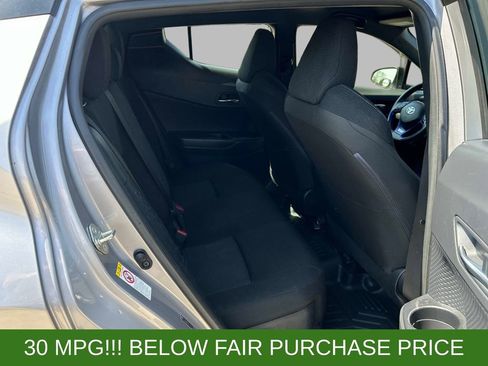 Used 2019 Toyota C-HR XLE FWD image 13