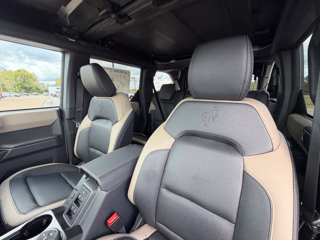 New 2026 Ford Bronco Big Bend w/ Black Diamond Package AWD/4WD image 14