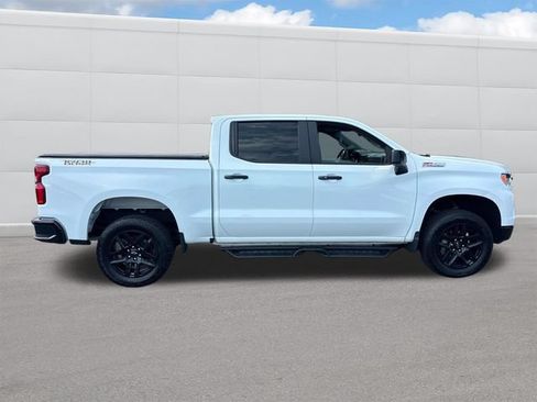 Used 2025 Chevrolet Silverado 1500 LT Trail Boss w/ Convenience Package II AWD/4WD image 8